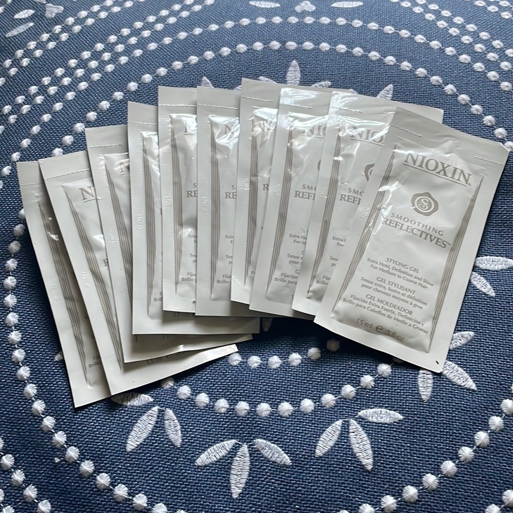 Nioxin Smoothing Reflectives Styling Gel Extra Hold Definition 10(0.5oz)Packets